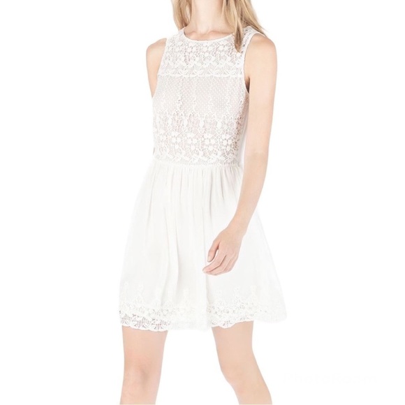 Zara Trafaluc White Crochet Lace Floral Dress Size XS - Picture 1 of 14